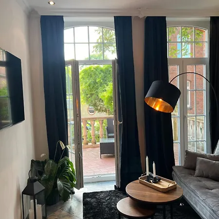 Zentrumsnahes Mit Terrasse Und Parkplatz Hannover