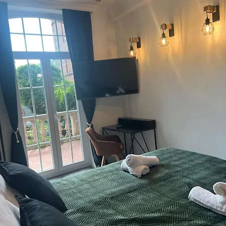 Apartment Zentrumsnahes Mit Terrasse Und Parkplatz Hannover